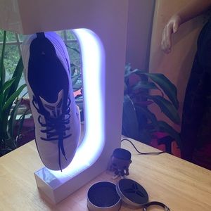 Levitate Your Kicks Display